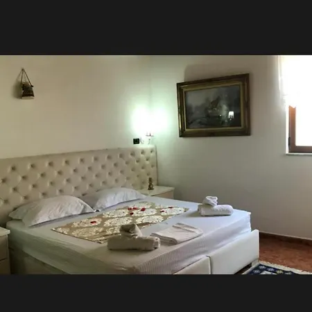 Πανσιόν Aurel 2 Μπεράτ
